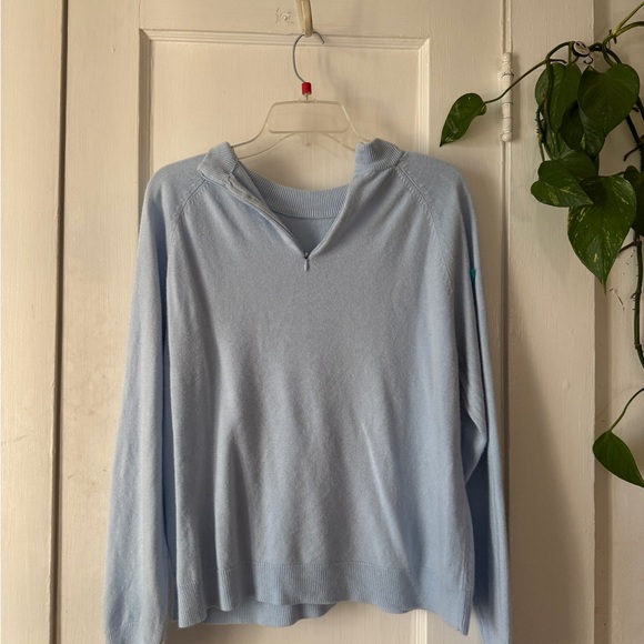 Sweaters - Light Blue Pullover Sweater vintage